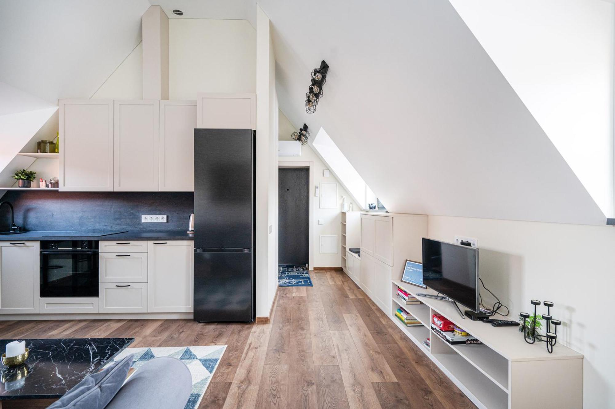 Cozy Central Attic Self Check In Аеропорт Вільнюс Екстер'єр фото